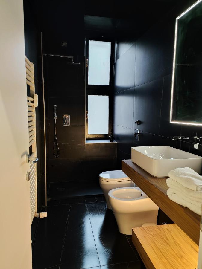 Designed Pop Apartment 2 Bedrooms, 2 Baths In Milan Center - Wifi, Ac, Steps From Subway M1 And M2, Central Station And Airport Connected المظهر الخارجي الصورة